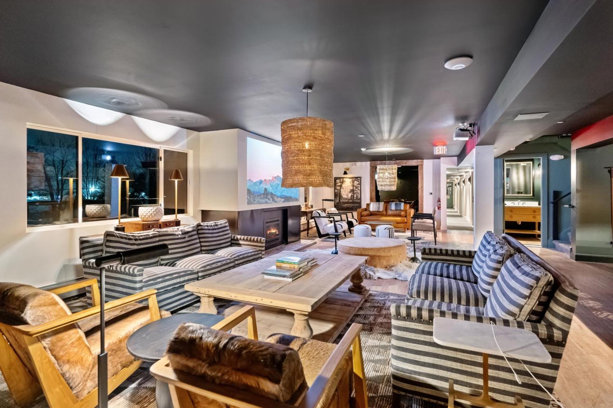 Inn At Mount Snow ウェスト・ドーバー エクステリア 写真
