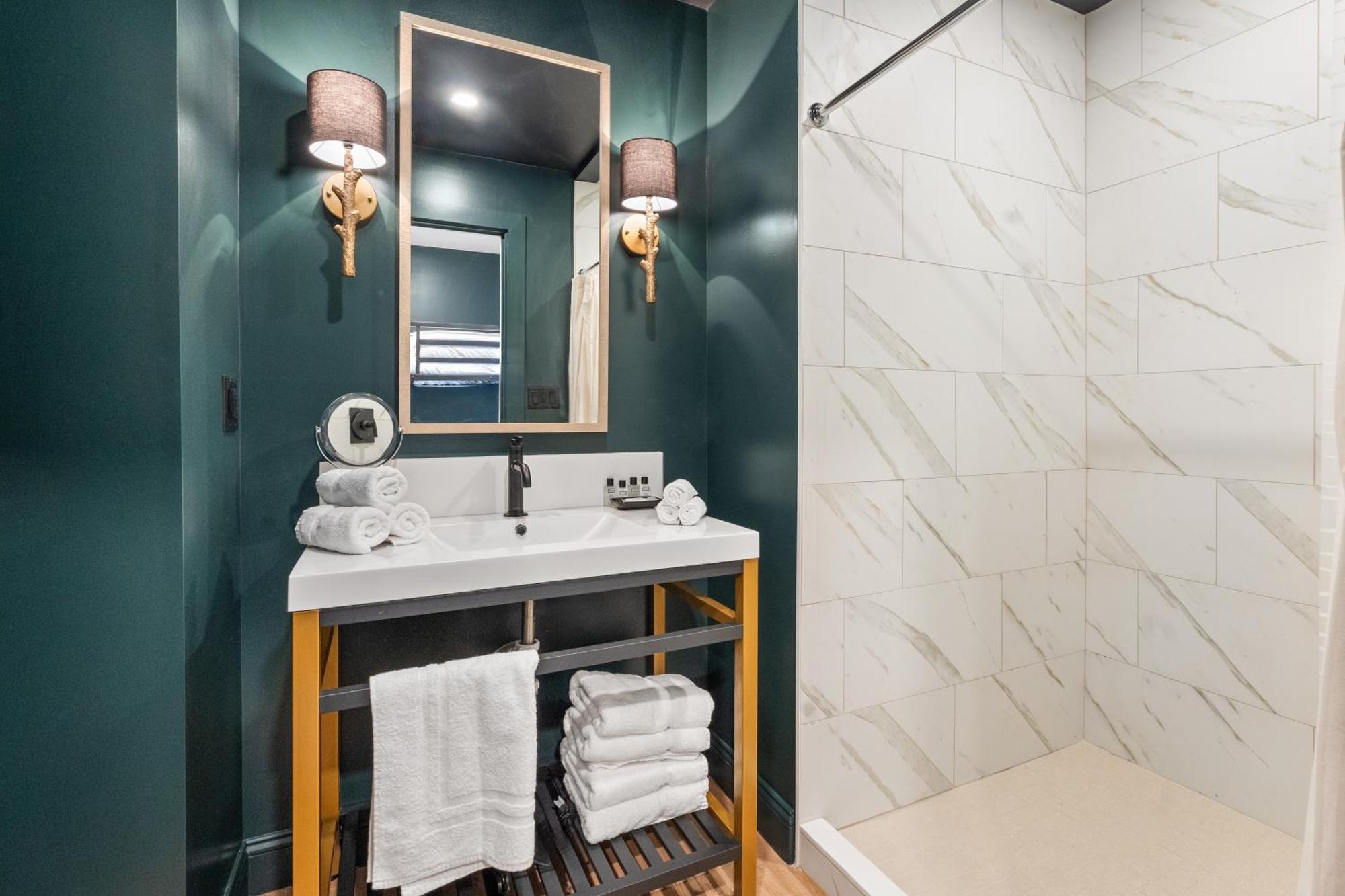 Inn At Mount Snow ウェスト・ドーバー エクステリア 写真